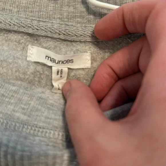 Maurice’s tunic length sweatshirt women’s size large - Picture 3 of 9